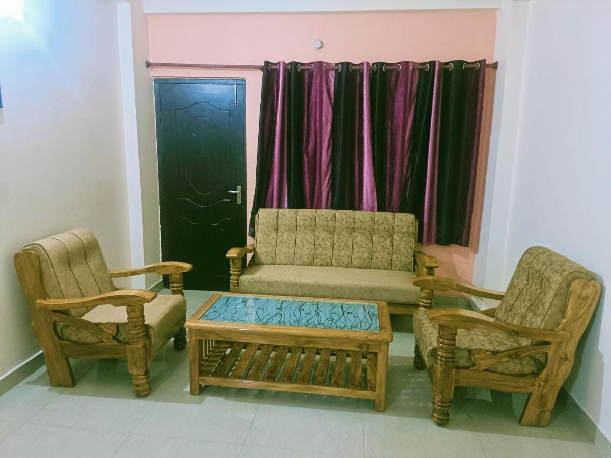 Pretty Garden View Apartment 3Bhk Furnished Flat Near Kashi Vishwanath Temple Варанаси Екстериор снимка