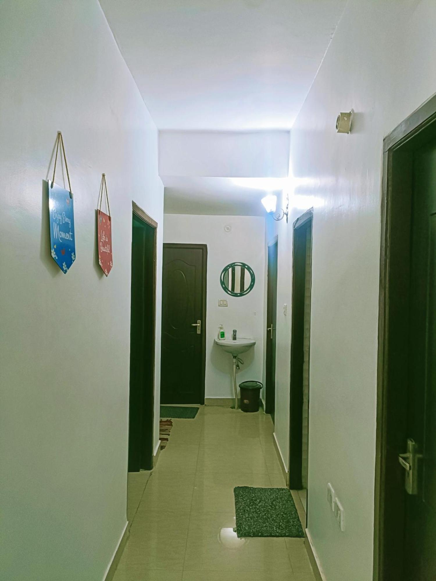 Pretty Garden View Apartment 3Bhk Furnished Flat Near Kashi Vishwanath Temple Варанаси Екстериор снимка